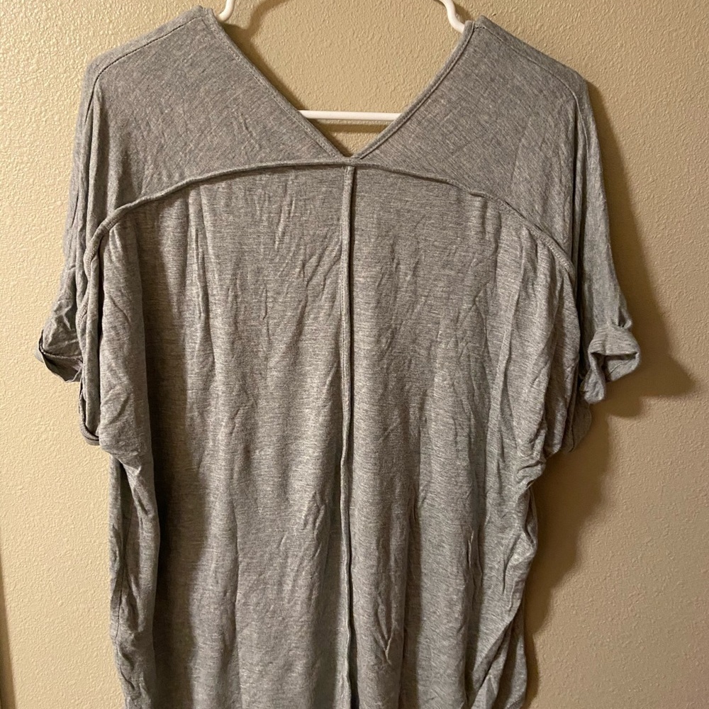 Basic tee - Picture 2 of 2